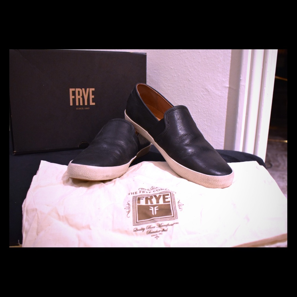 Frye black Ivy sneakers/flats